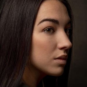 Meet your Posher, Caitlin